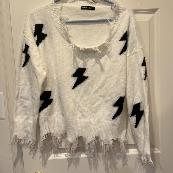SHEIN Sweaters - SHEIN Lightning bolt sweater - women’s size Small